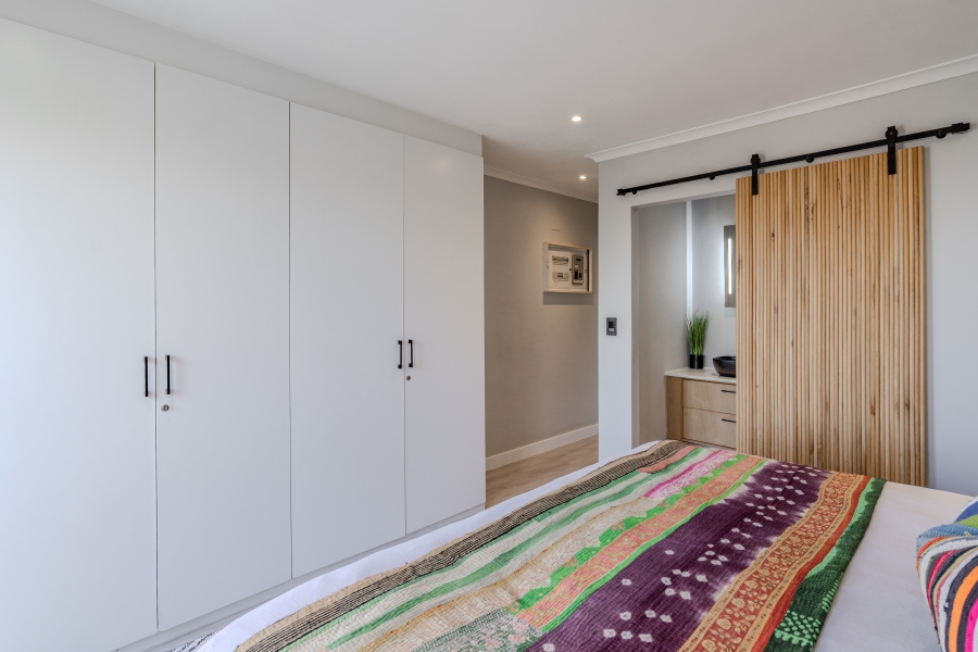 2 Bedroom Property for Sale in Vredehoek Western Cape